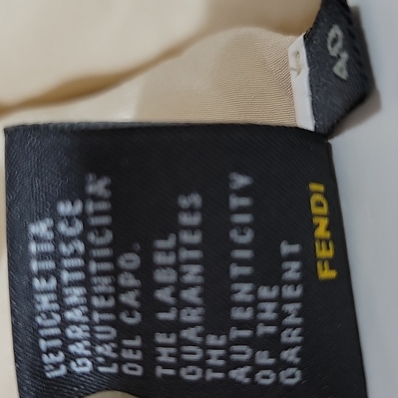 Fendi Cream waffle knit silk top with side ruffle 40 brand runs small - Picture 9 of 16